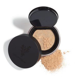 Younique loose powder foundation 💕